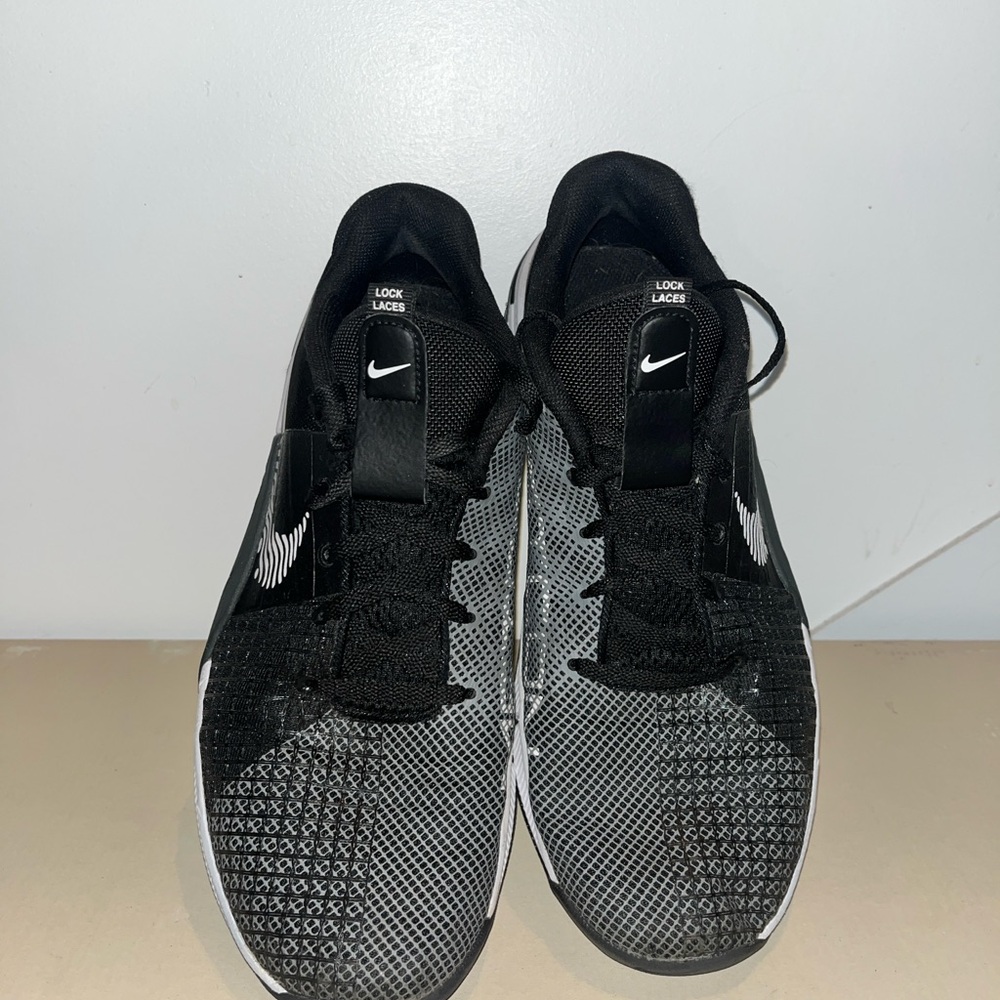 Nike Metcon 8 Black White Trainers - Picture 4 of 8